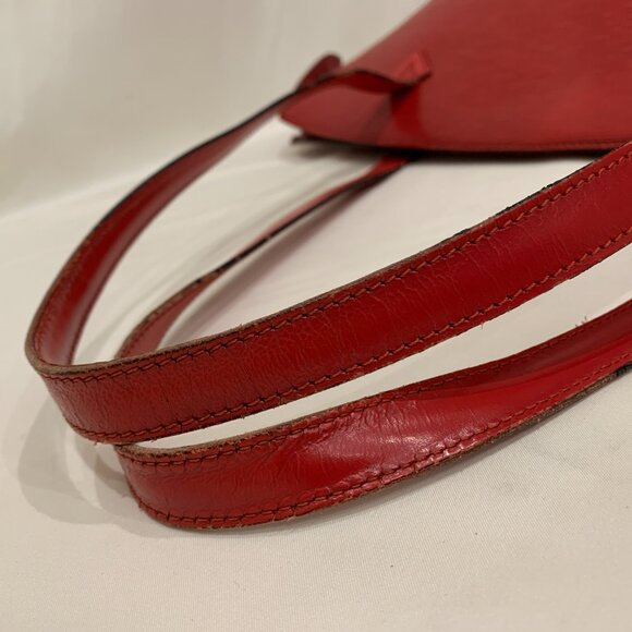 【9MK】 LV Red Epi St Jacques Tote Sku# 84008 (Gently Used, Crack/Split) - Picture 8 of 16